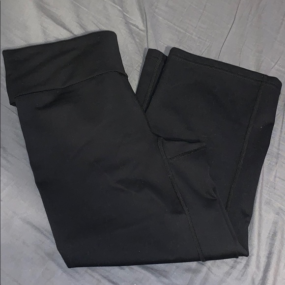 Xersion Slim Fit workout capris - Picture 4 of 4